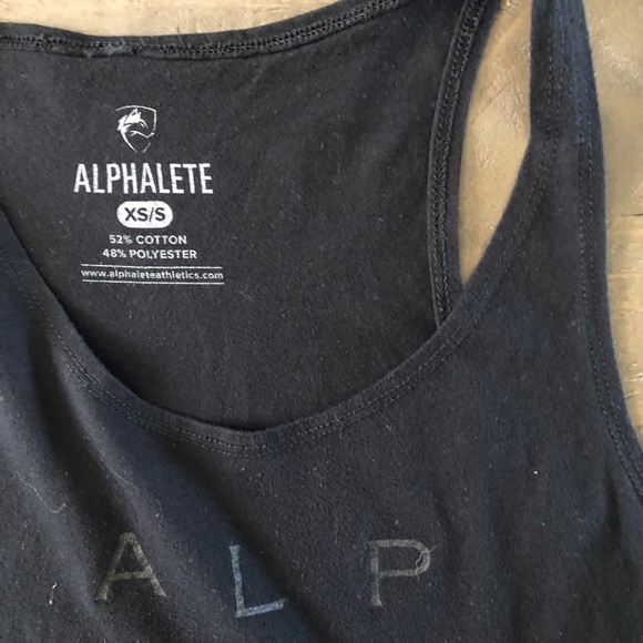 Alphalete Cropped Tank - Picture 2 of 4